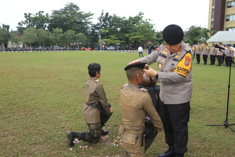 Kapolda Riau Irjen Pol. Mohammad Iqbal Pimpin Tradisi Pembaretan Bintara Remaja Angkatan 49/50