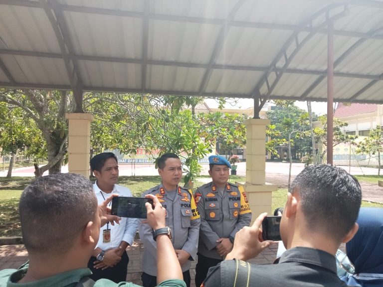 164 Personil Polres Kampar dan BKO Brimob Polda Riau Siap Amankan Rapat Pleno KPU